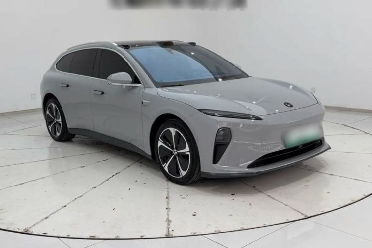 Used Nio ET5T 2023 75 kWh Touring Front Right 45 Deg