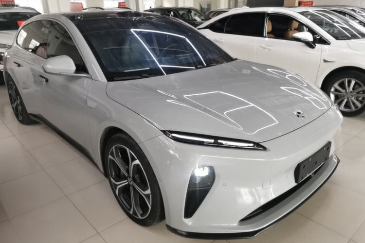 Used Nio ET5T 2023 75 kWh Touring Front Right 45 Deg
