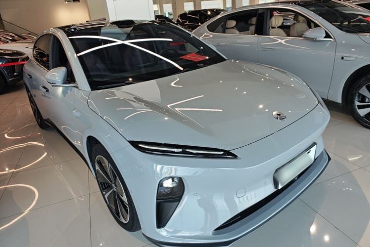 Used Nio ET5T 2023 75 kWh Touring Front Right 45 Deg