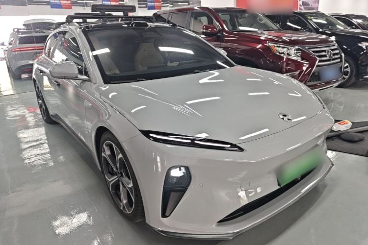 Used Nio ET5T 2023 75 kWh Touring Front Right 45 Deg