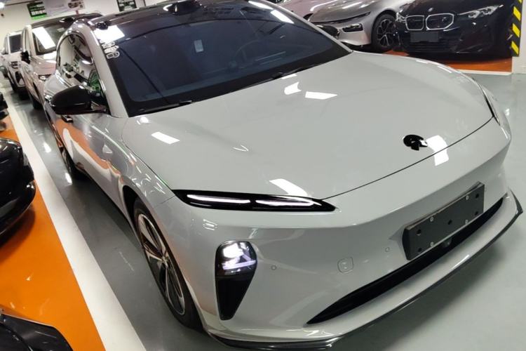 Used Nio ET5T 2023 75 kWh Touring Front Right 45 Deg