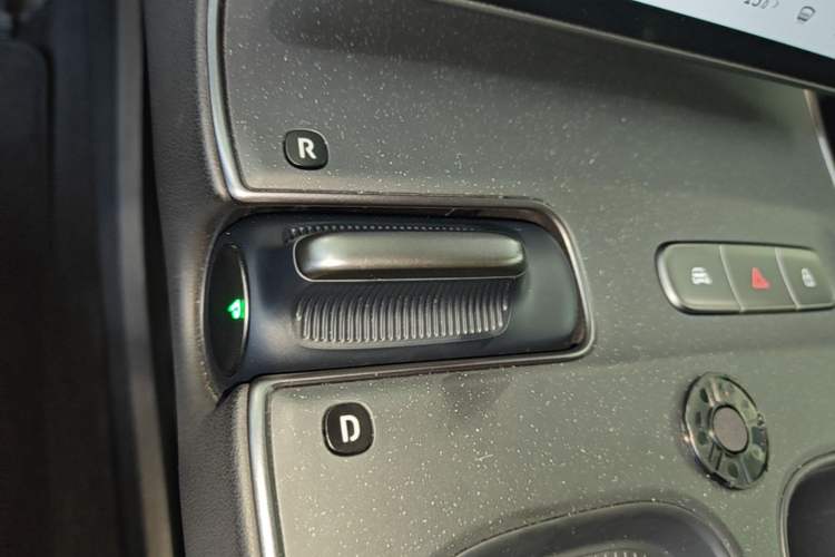 Used Nio ET5T 2023 75 kWh Touring Gear Lever