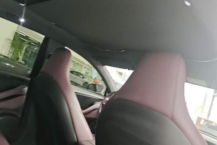 Used Nio ET5T 2023 75 kWh Touring Headliner