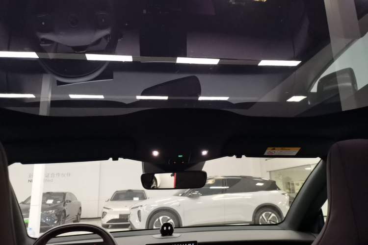 Used Nio ET5T 2023 75 kWh Touring Headliner