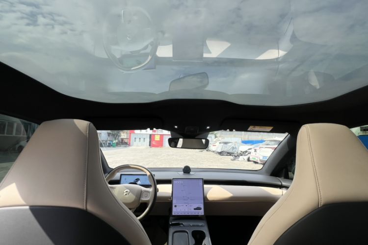 Used Nio ET5T 2023 75 kWh Touring Headliner