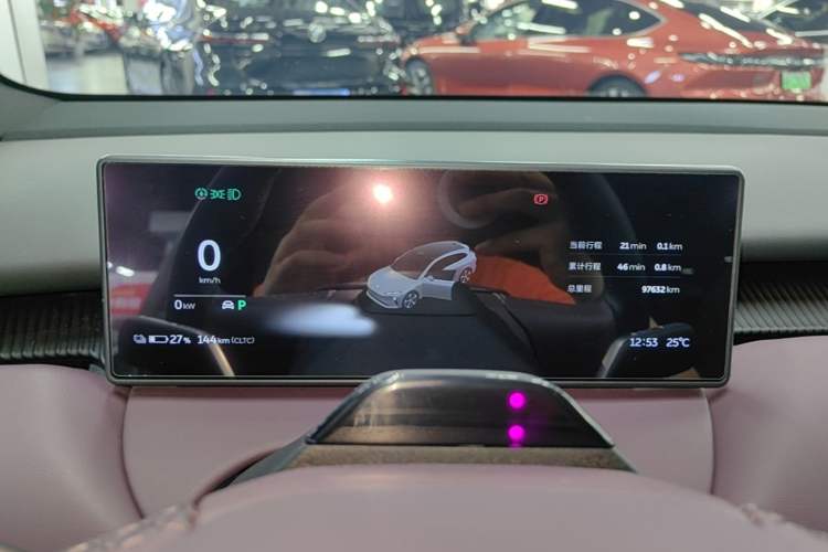 Used Nio ET5T 2023 75 kWh Touring Instrument Cluster
