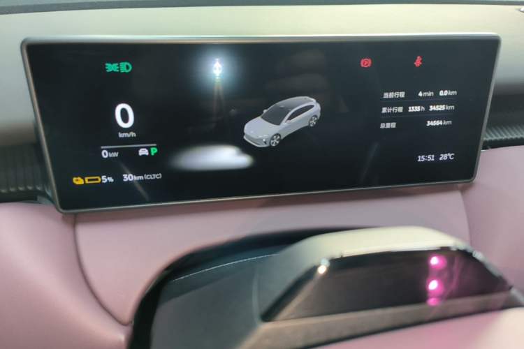 Used Nio ET5T 2023 75 kWh Touring Instrument Cluster