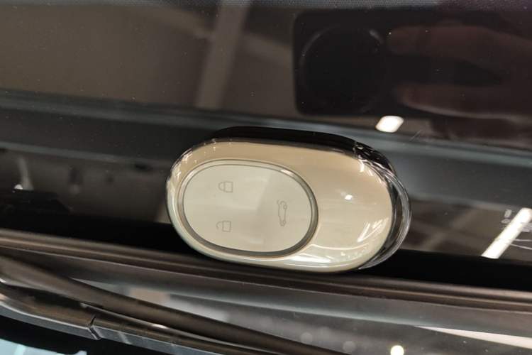 Used Nio ET5T 2023 75 kWh Touring Interior 1