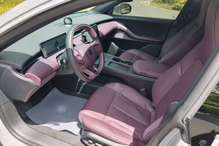 Used Nio ET5T 2023 75 kWh Touring Interior 11