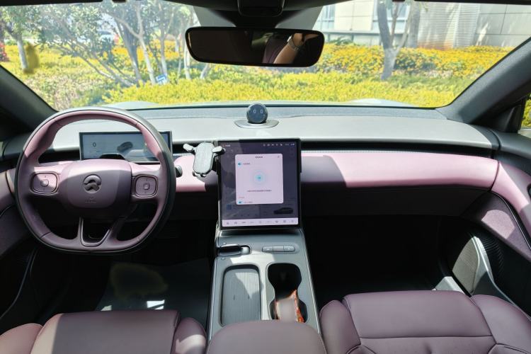 Used Nio ET5T 2023 75 kWh Touring Interior 12