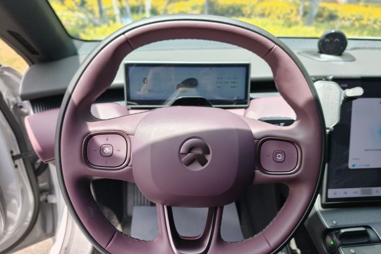 Used Nio ET5T 2023 75 kWh Touring Interior 2