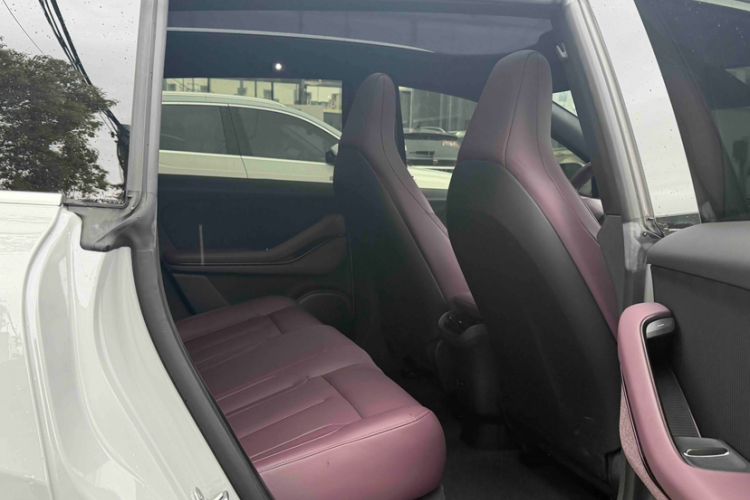 Used Nio ET5T 2023 75 kWh Touring Interior 2