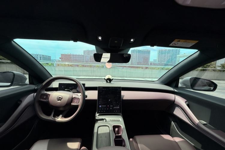 Used Nio ET5T 2023 75 kWh Touring Interior 2