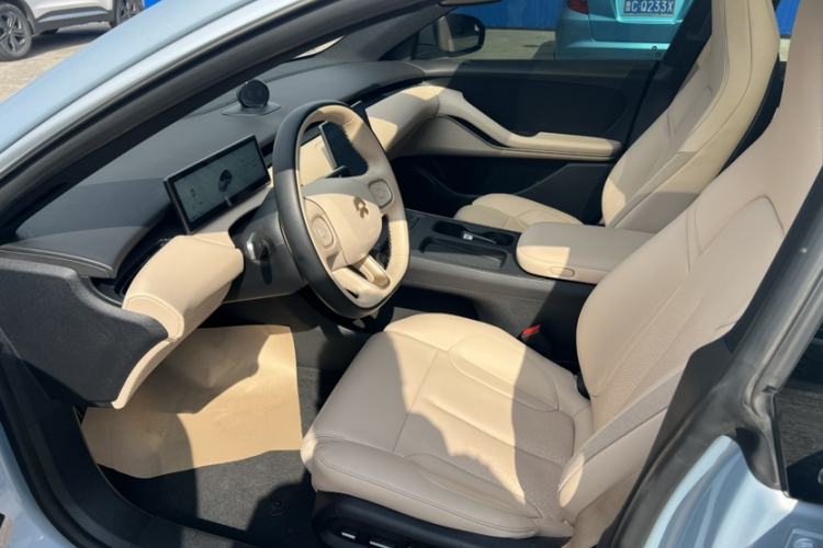 Used Nio ET5T 2023 75 kWh Touring Interior 2