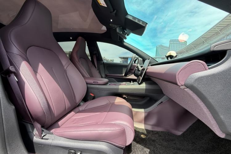 Used Nio ET5T 2023 75 kWh Touring Interior 3