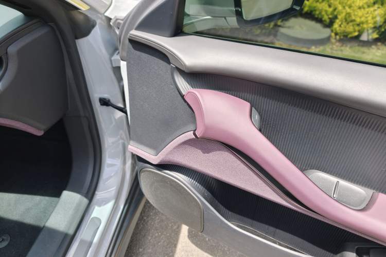Used Nio ET5T 2023 75 kWh Touring Interior 4