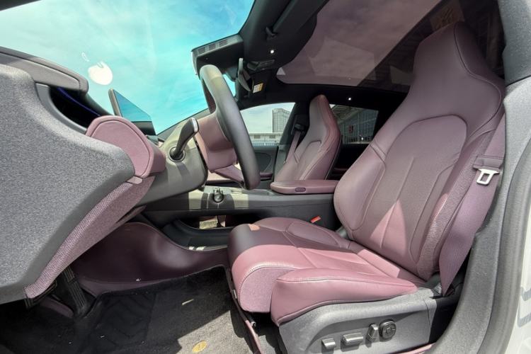 Used Nio ET5T 2023 75 kWh Touring Interior 5