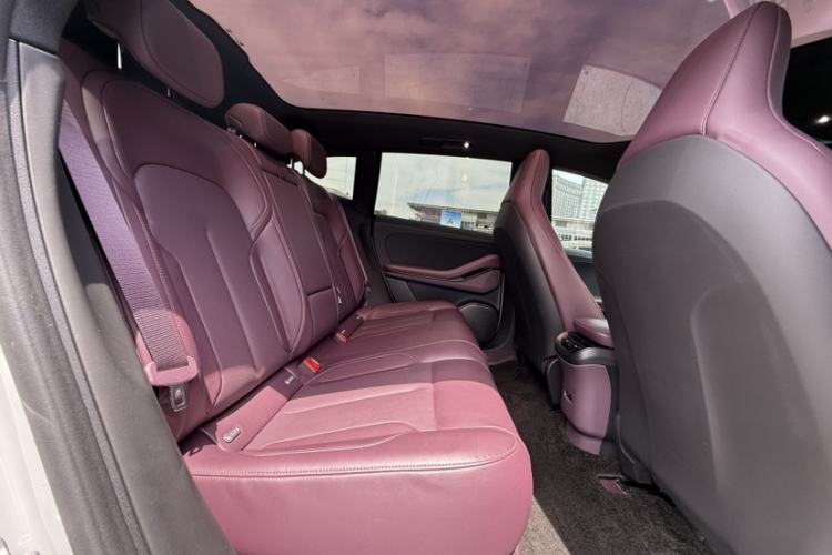Used Nio ET5T 2023 75 kWh Touring Interior 6