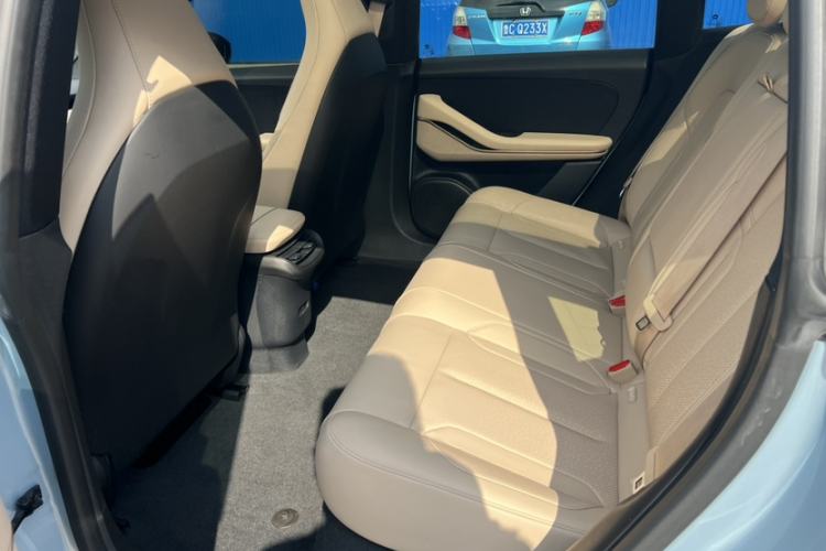 Used Nio ET5T 2023 75 kWh Touring Interior 7