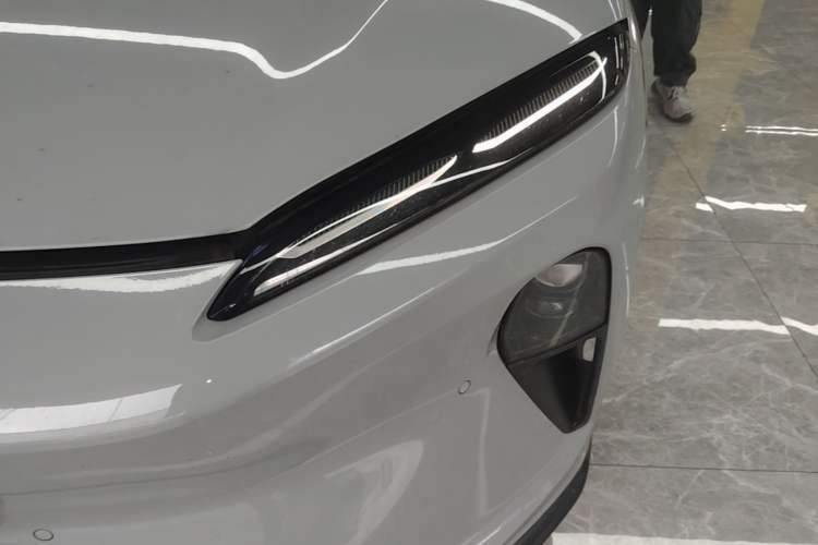 Used Nio ET5T 2023 75 kWh Touring Left Front Headlight