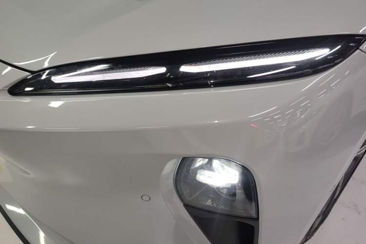 Used Nio ET5T 2023 75 kWh Touring Left Front Headlight