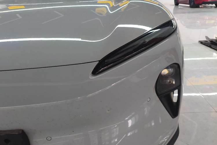 Used Nio ET5T 2023 75 kWh Touring Left Front Headlight