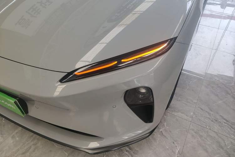 Used Nio ET5T 2023 75 kWh Touring Left Front Headlight