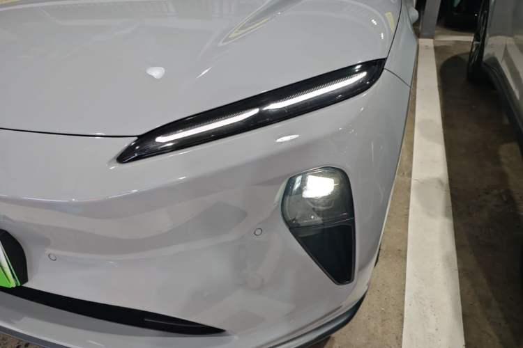 Used Nio ET5T 2023 75 kWh Touring Left Front Headlight