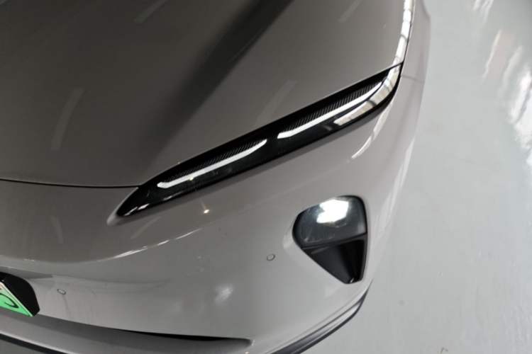 Used Nio ET5T 2023 75 kWh Touring Left Front Headlight