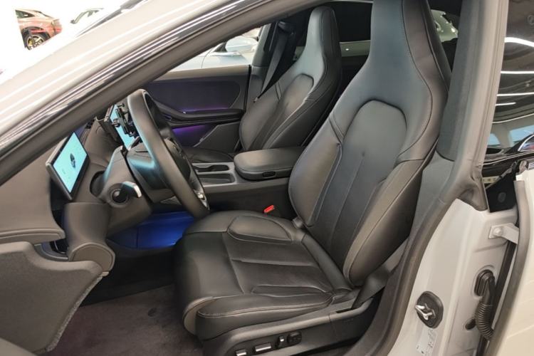 Used Nio ET5T 2023 75 kWh Touring Left Front Seat