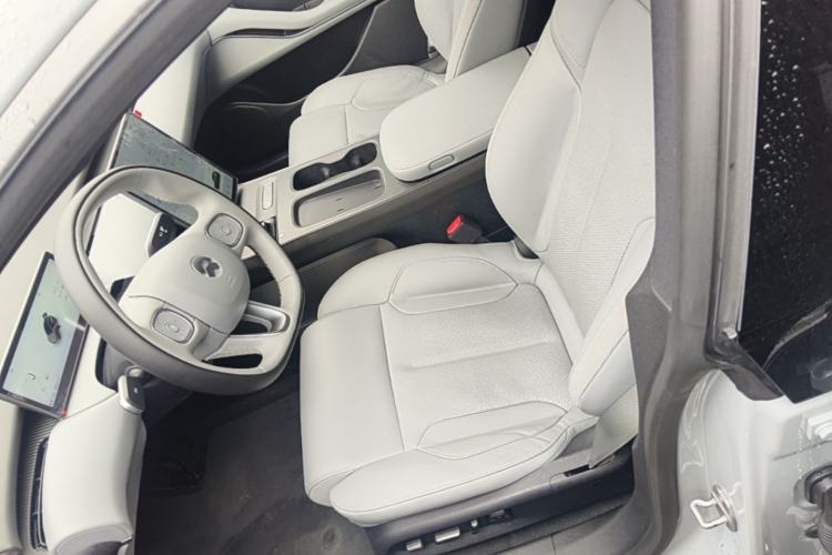 Used Nio ET5T 2023 75 kWh Touring Left Front Seat