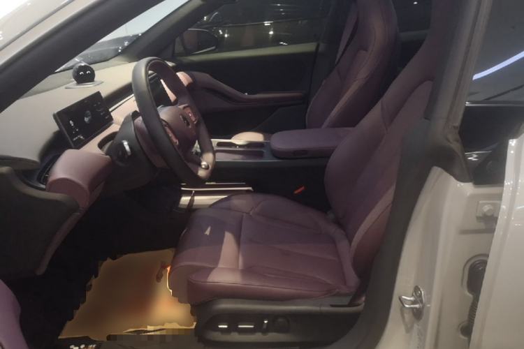 Used Nio ET5T 2023 75 kWh Touring Left Front Seat