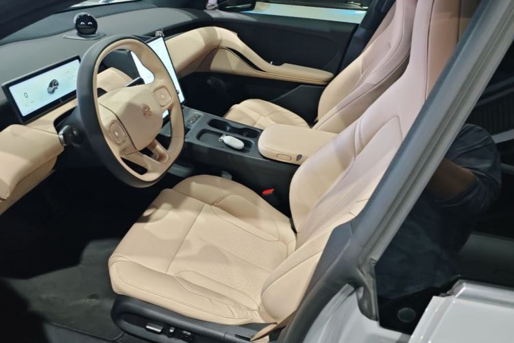 Used Nio ET5T 2023 75 kWh Touring Left Front Seat