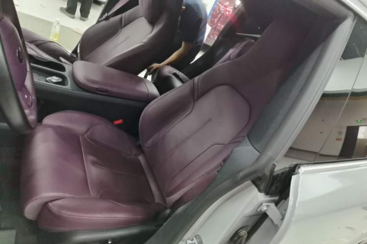 Used Nio ET5T 2023 75 kWh Touring Left Front Seat