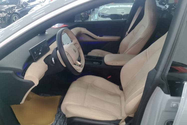 Used Nio ET5T 2023 75 kWh Touring Left Front Seat