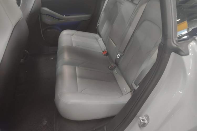 Used Nio ET5T 2023 75 kWh Touring Left Rear Seat