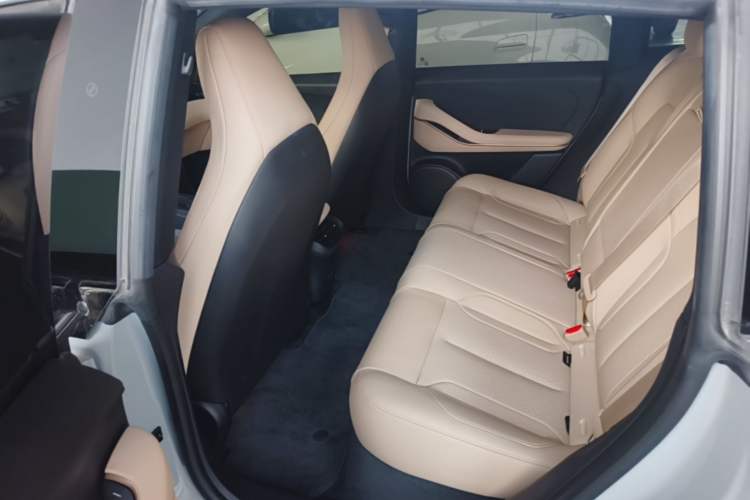 Used Nio ET5T 2023 75 kWh Touring Left Rear Seat