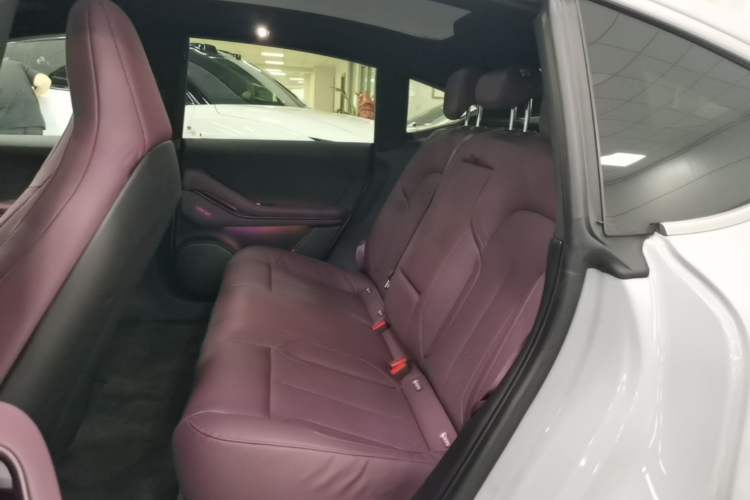Used Nio ET5T 2023 75 kWh Touring Left Rear Seat