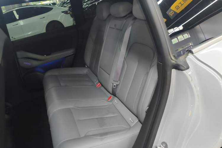 Used Nio ET5T 2023 75 kWh Touring Left Rear Seat
