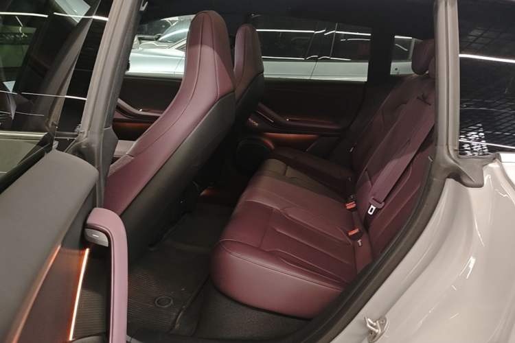 Used Nio ET5T 2023 75 kWh Touring Left Rear Seat
