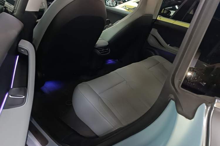 Used Nio ET5T 2023 75 kWh Touring Left Rear Seat
