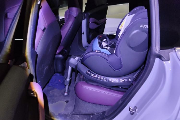 Used Nio ET5T 2023 75 kWh Touring Left Rear Seat