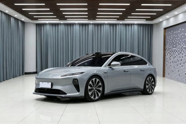 Used Nio ET5T 2023 75 kWh Touring