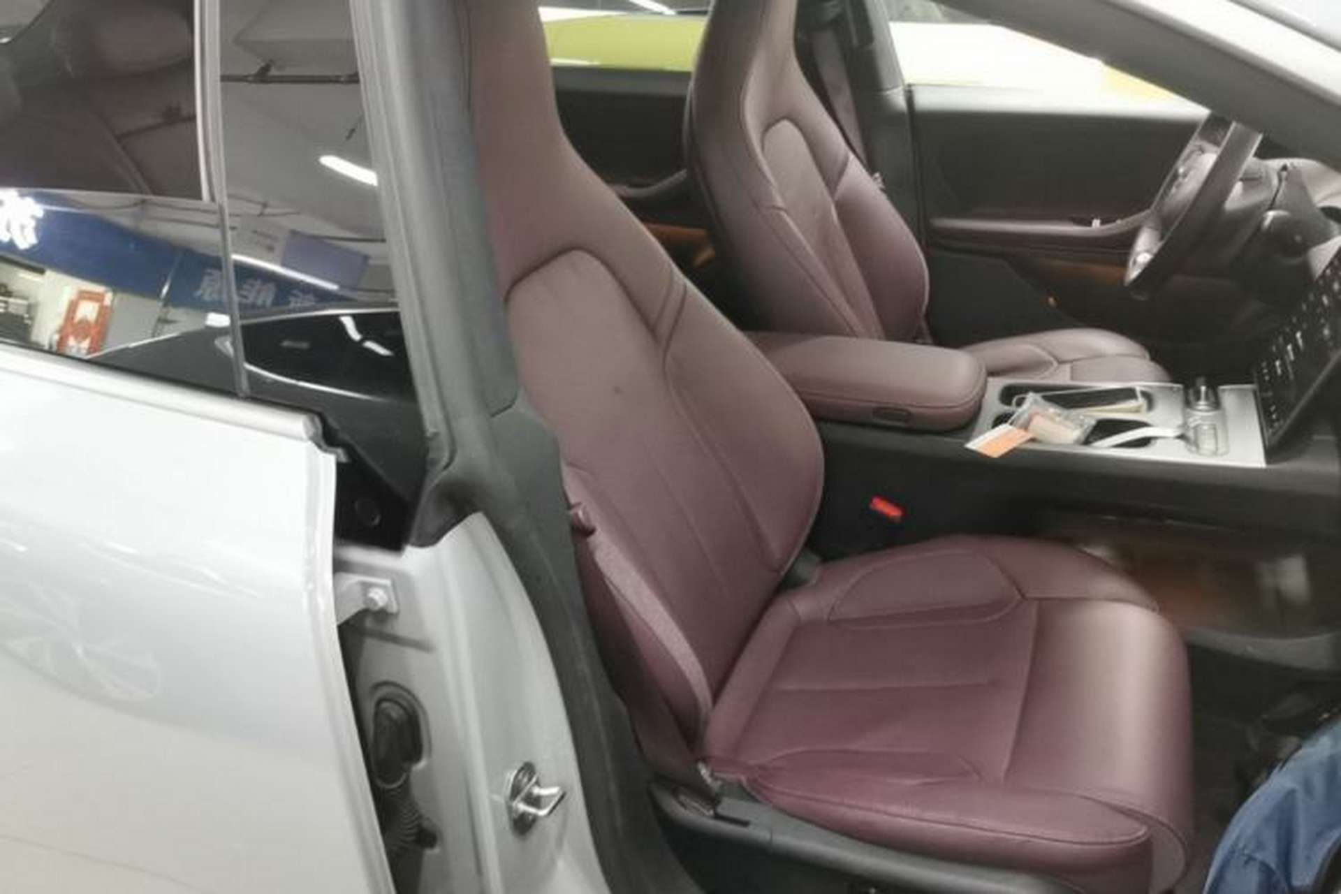 Used Nio ET5T 2023 75 kWh Touring Right Front Seat
