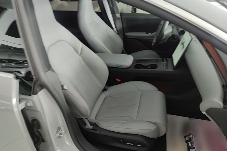 Used Nio ET5T 2023 75 kWh Touring Right Front Seat