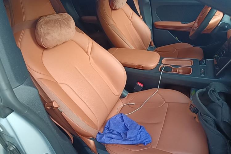 Used Nio ET5T 2023 75 kWh Touring Right Front Seat