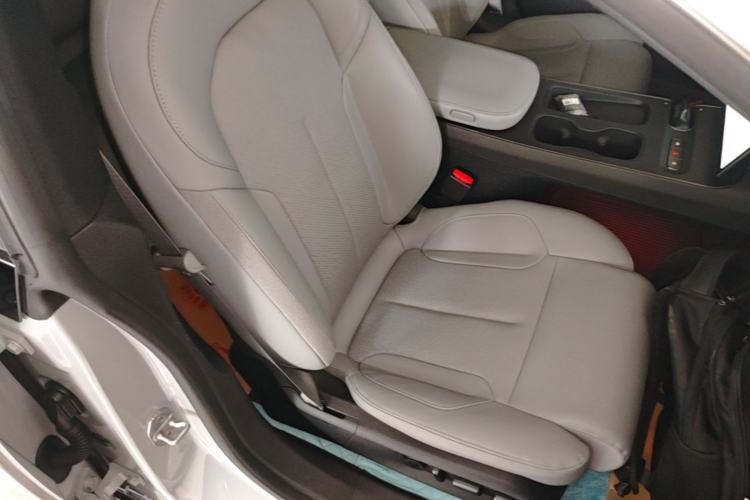 Used Nio ET5T 2023 75 kWh Touring Right Front Seat