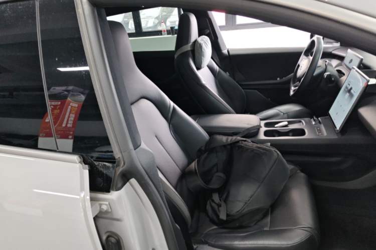 Used Nio ET5T 2023 75 kWh Touring Right Front Seat