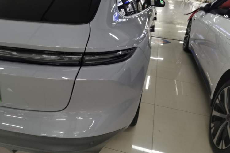 Used Nio ET5T 2023 75 kWh Touring Right Rear Taillight