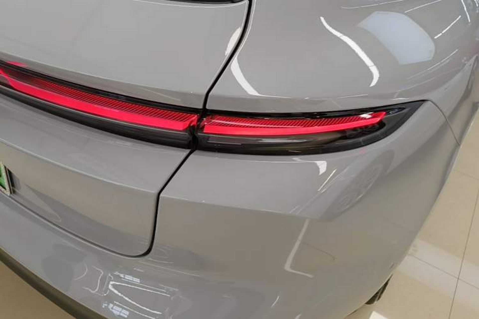 Used Nio ET5T 2023 75 kWh Touring Right Rear Taillight